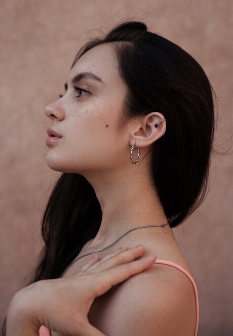 Nelly Becmac model hd photo