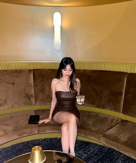 itshellovee art actress img