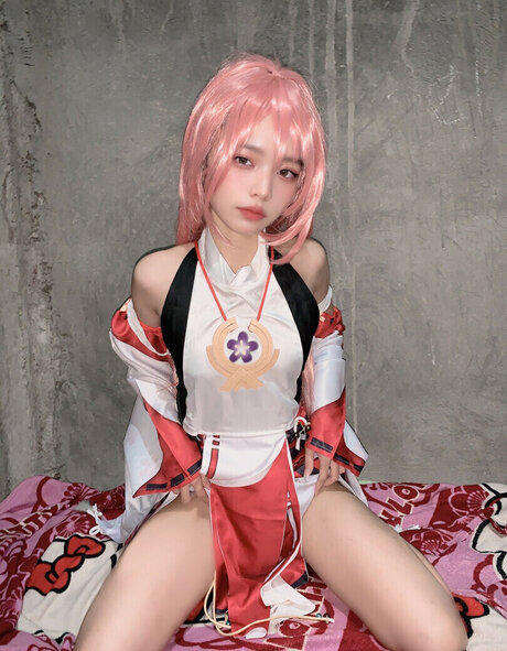 Shayri May Tagyamon nude model image