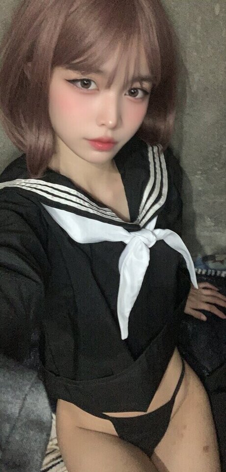 Shayri May Tagyamon art model pic