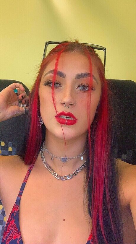 Itsravenriley star hd galleries