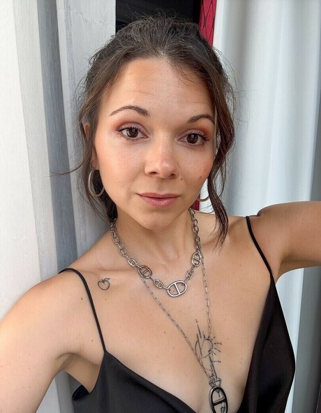 Juju Fitcats nude star galleries