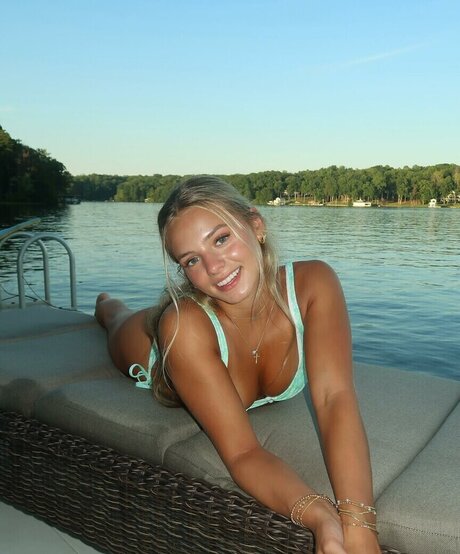 Jessica Farewell beautiful pornstar pics