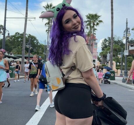 Mary Liven adult model gallery