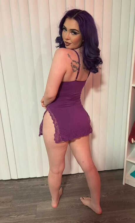 Mary Liven best model img