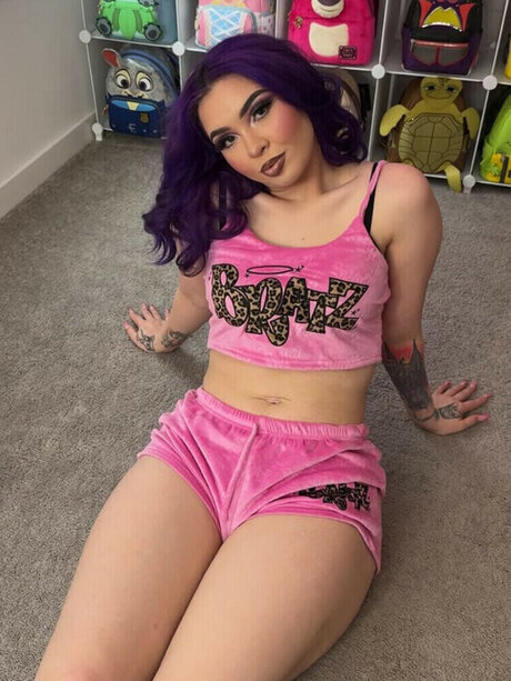 Mary Liven nude pornstar photo