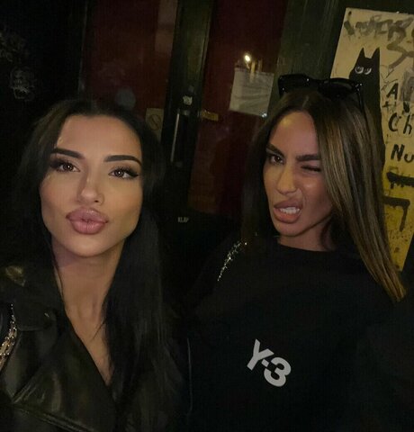 Ziyartist model hd picture