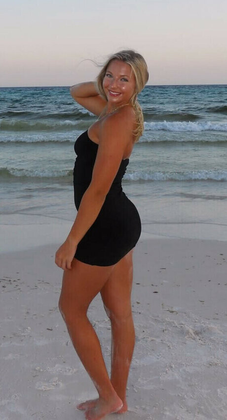 Meadow Eads nudes model photos