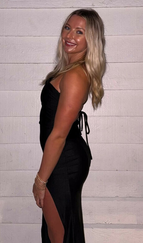 innocent onlyfans pornographic gallery