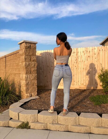 Cierra Revilla xxx model img