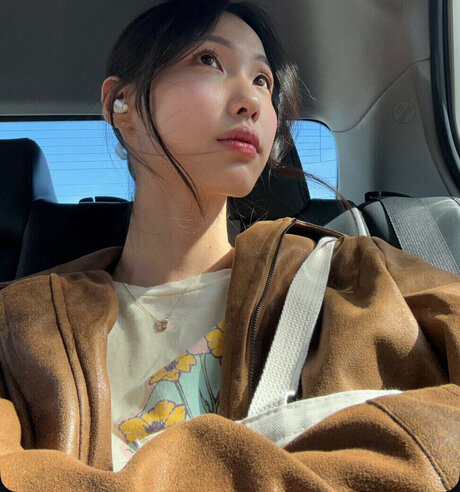 jennypetersonnn erotic pornstar photo