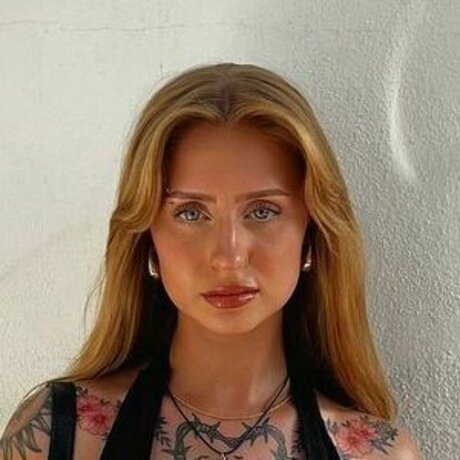 shannonluckxo model perfect pic