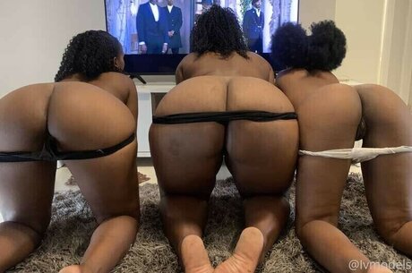 African Booty Meat pornographic model photo