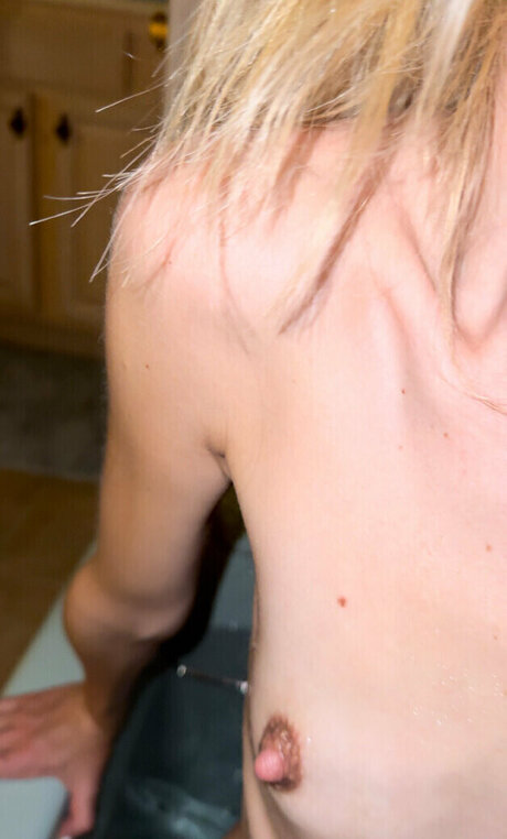 18 teen onlyfans beautiful nude img