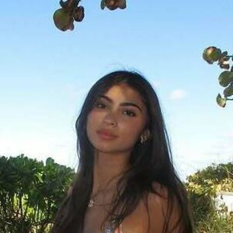 Bella Ramirez exclusive model img