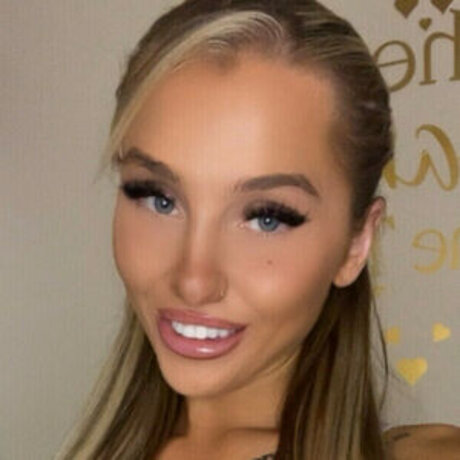 meglouisedaviesx perfect actress pic