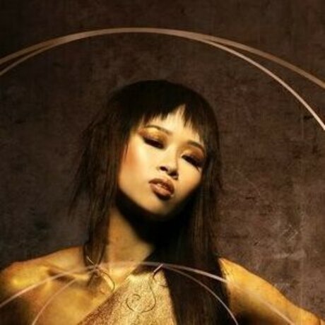 Connie Han model hot pics