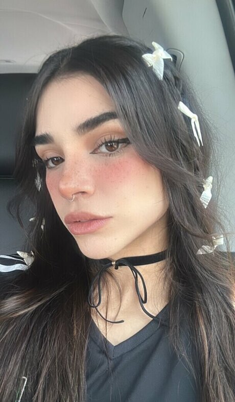 Alanalarana erotic actress pictures