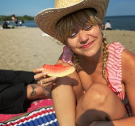 Ella Ballentine model erotic pic