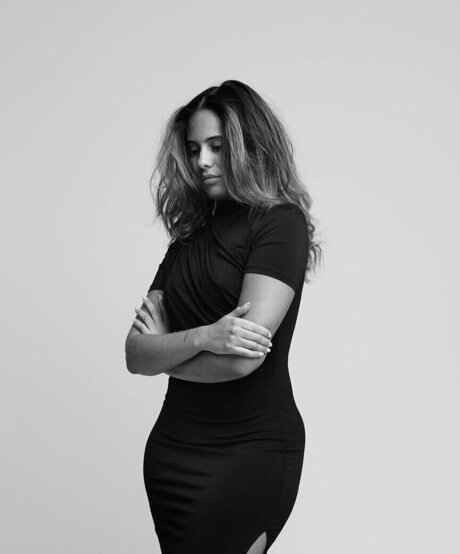 Jessicvpimentel hot actress image