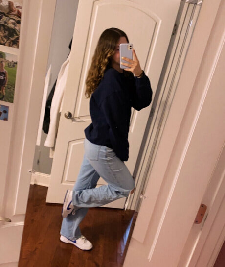 Hanna Loewke star naked image