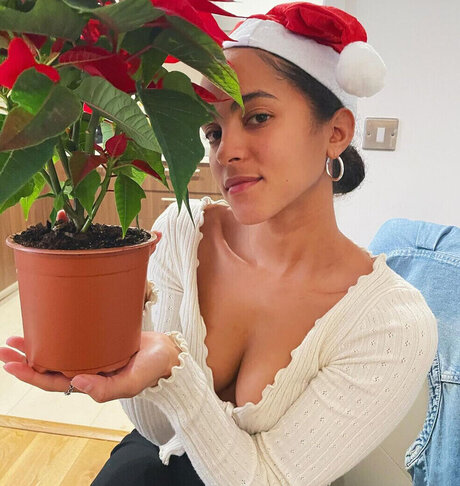 Lou Llobell Quick photo