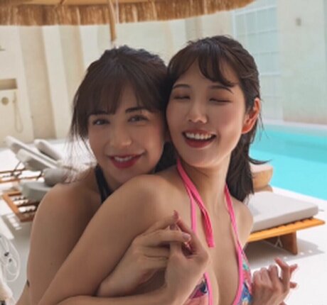 Luna Lovekiss model beautiful pic