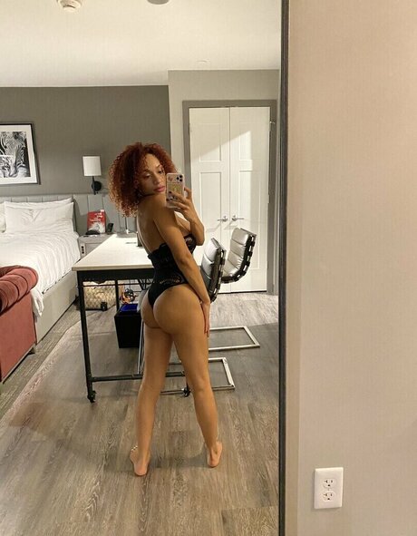 Tpnaomi exclusive actress images