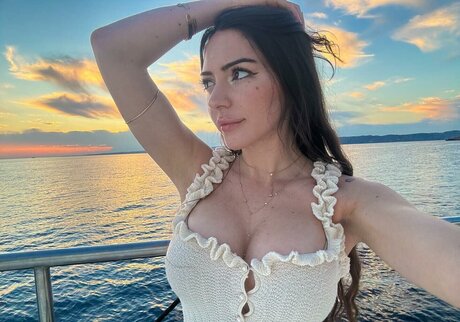 Sunmerjoy nudes model picture