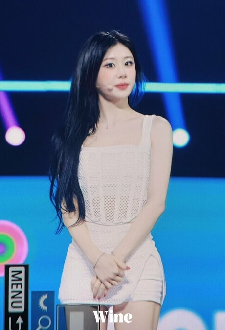 makeup artist onlyfans art nude picture