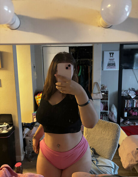 Isabel Pierce beautiful star photo