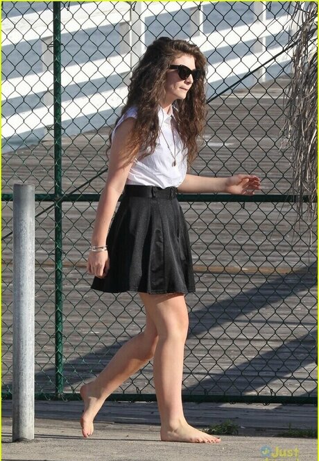 Ana Lorde nudes model picture