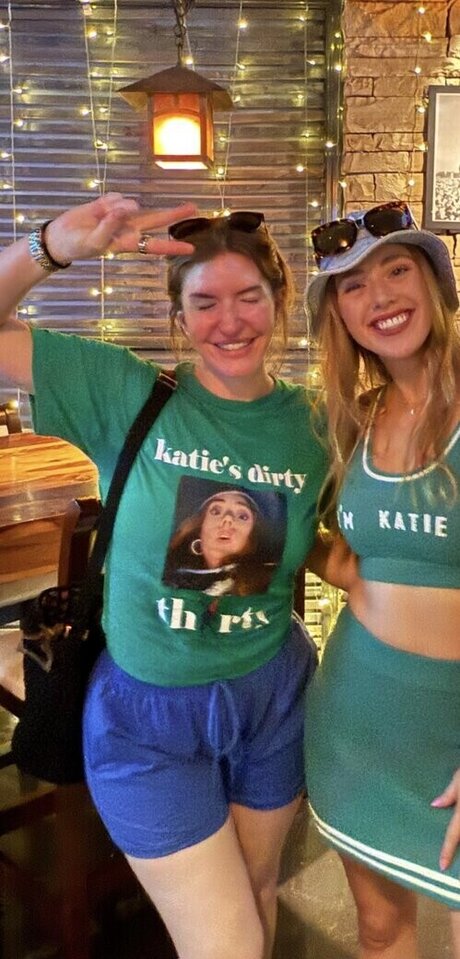 Marissa Gardella nudes model pics