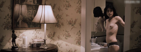 Selma Blair hot actress photo