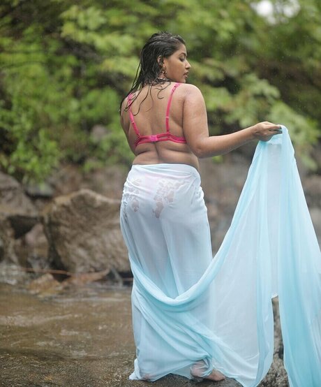 Anjali Gaud star free galleries