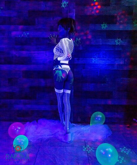 Salina Barajas exclusive model pics