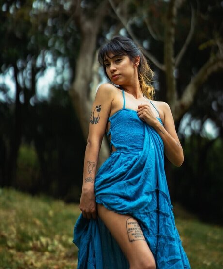 Salina Barajas high quality star photos