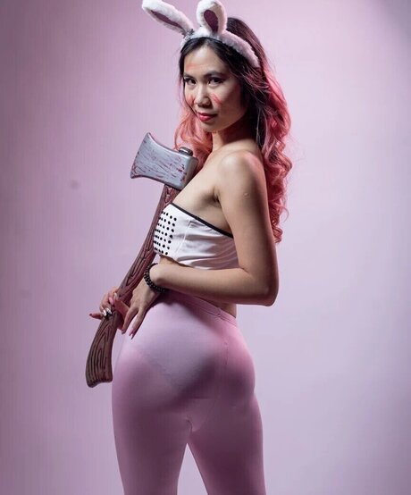 Bessy Q porn star photo