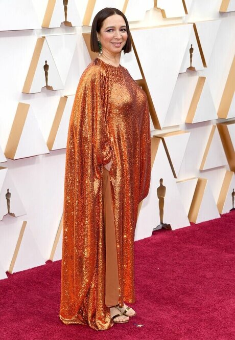 Maya Rudolph model art galleries