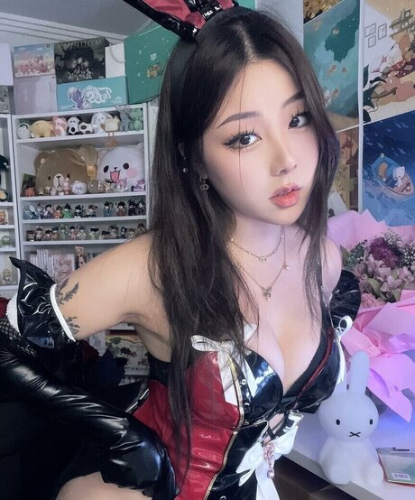 Hanavocado erotic actress pics