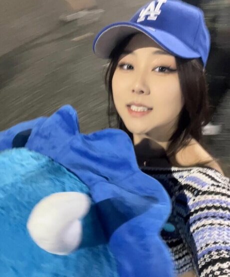 blonde small tits onlyfans pornos gallery