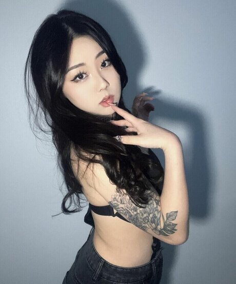 Hanavocado star naked image