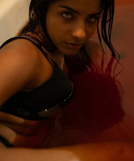 Aurora Sinclair erotic pornstar img