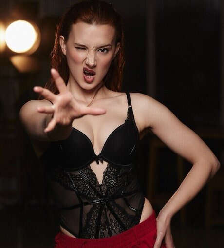 Aria Bedmar star pic