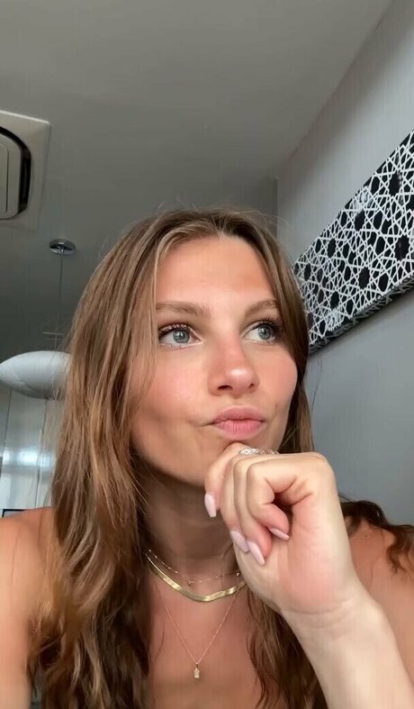 Kelly Janecaron nudes star img