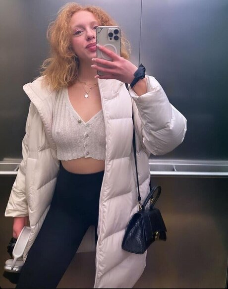 Anna Ermakova adult star img