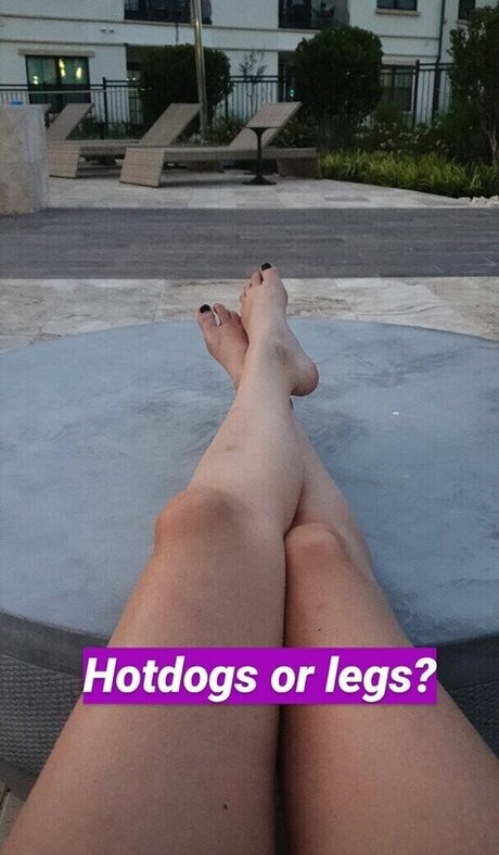 Sydney Watson pretty actress pic