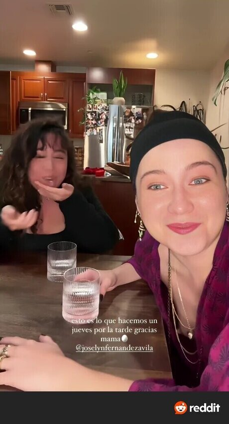 Sofia Reyes model porn img