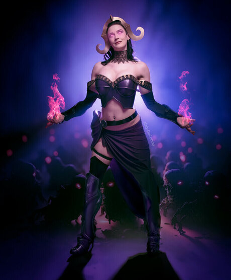 Katy DeCobray exclusive model picture