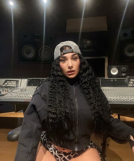 mom onlyfans art nude pics